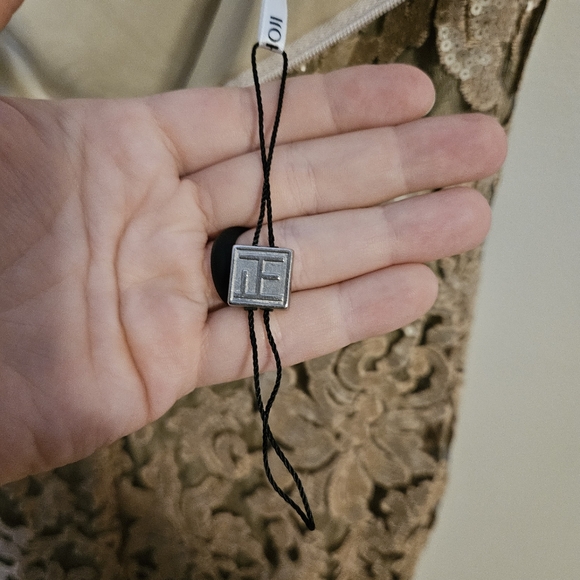 Tadashi Shoji Odette Dress Elegant Gold Lace Gown Wedding Mother of Bride Groom - Picture 11 of 14